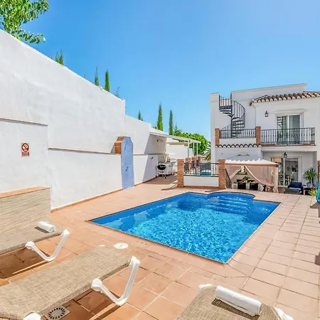Juncos Villa Nerja